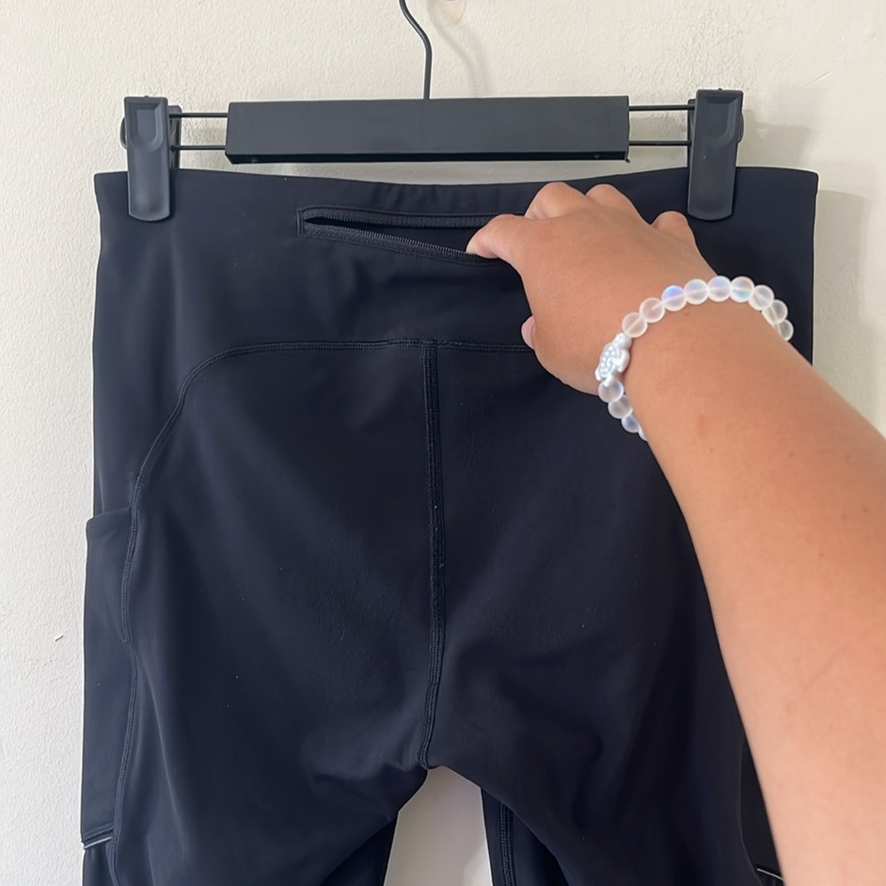Lululemon Speed Up Tight Full On Luxtreme 28” Black Size 6 - Picture 10 of 11